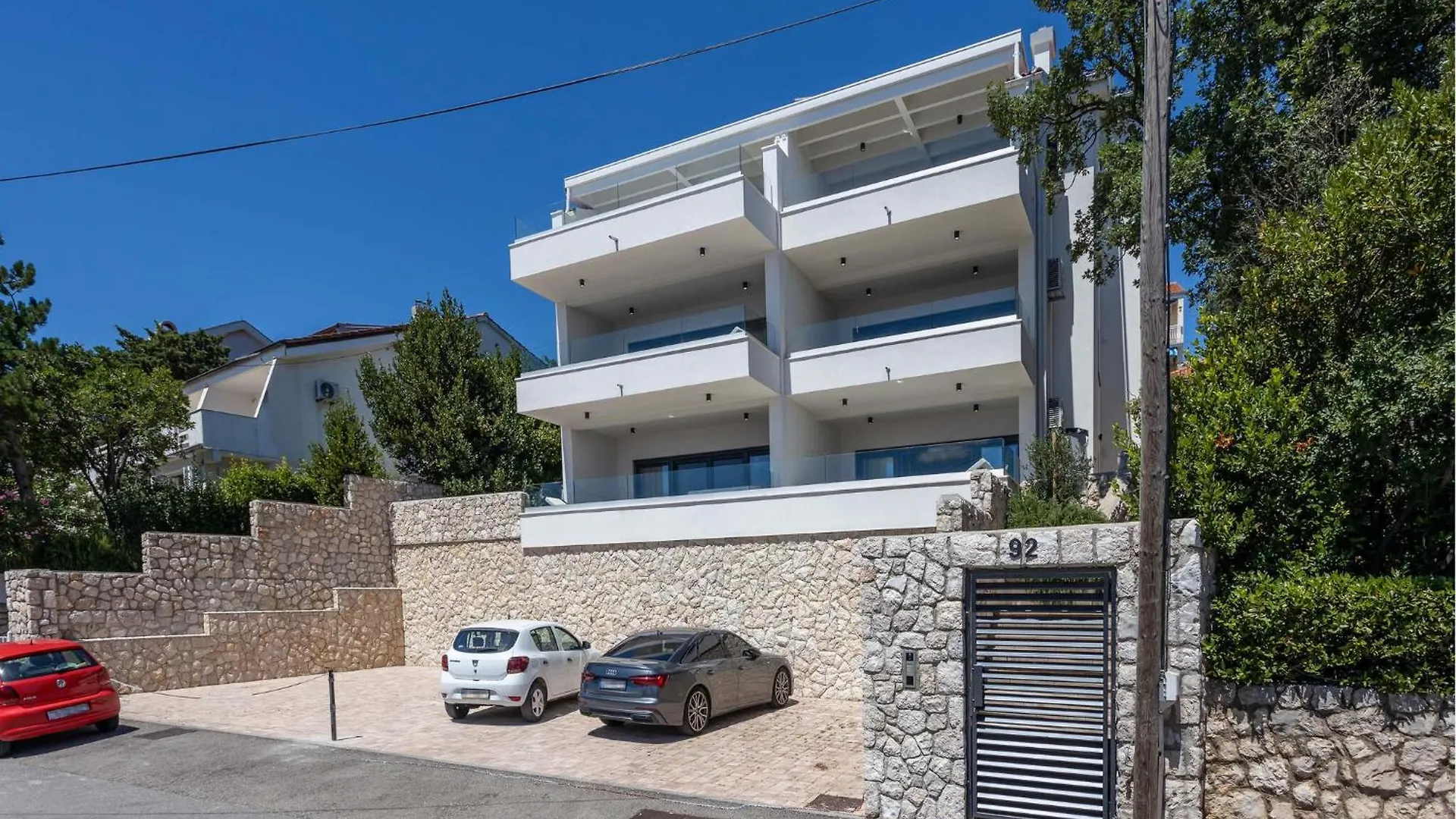 Amazing Apartment In Novi Vinodolski With Kitchen